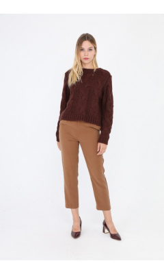 Brown twisted knit sweater