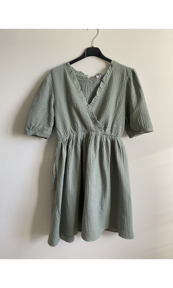 Green wrap dress with short sleeves