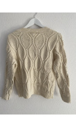 V-neck sweater with beige pearls