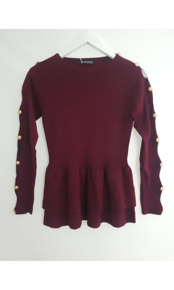Knit pullover plum with rustles with lace and buttons on sleeves