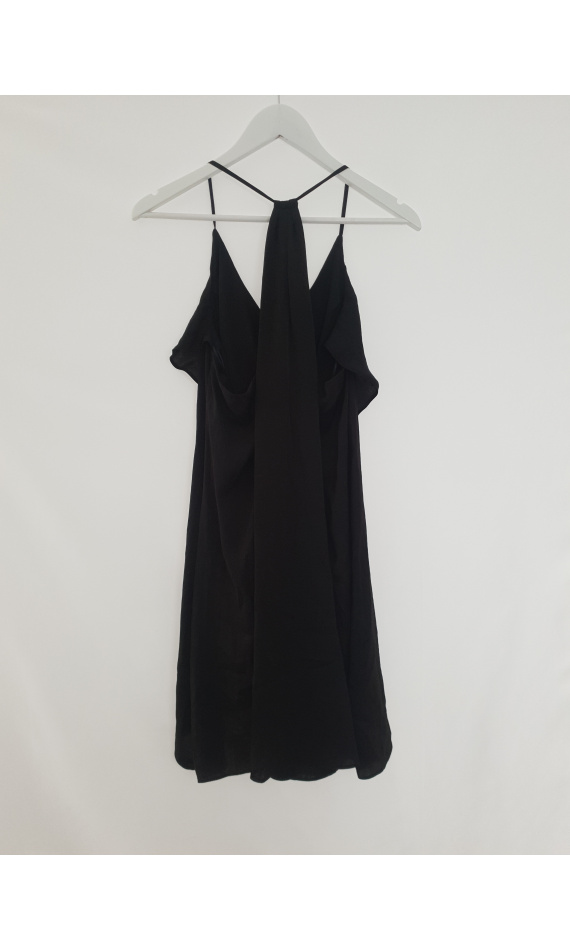 Black dress with rustles